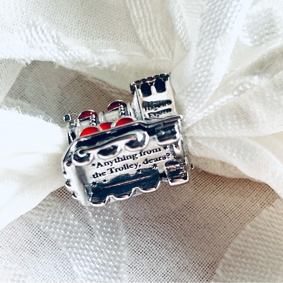 🚂 NWOT Hogwarts Express Charm – Harry Potter ✨ - Picture 6 of 13